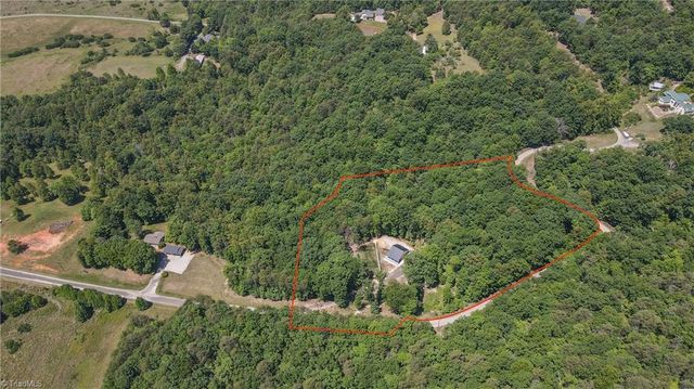 1325 Doyle Cromer Road, King, NC 27021