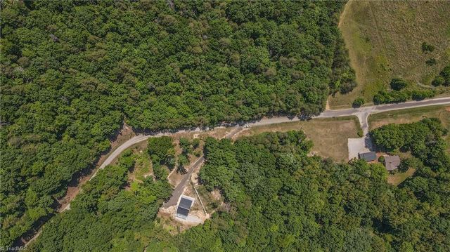 1325 Doyle Cromer Road, King, NC 27021