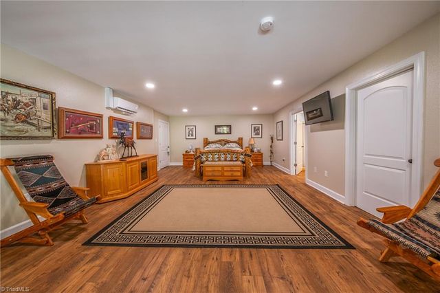 1325 Doyle Cromer Road, King, NC 27021