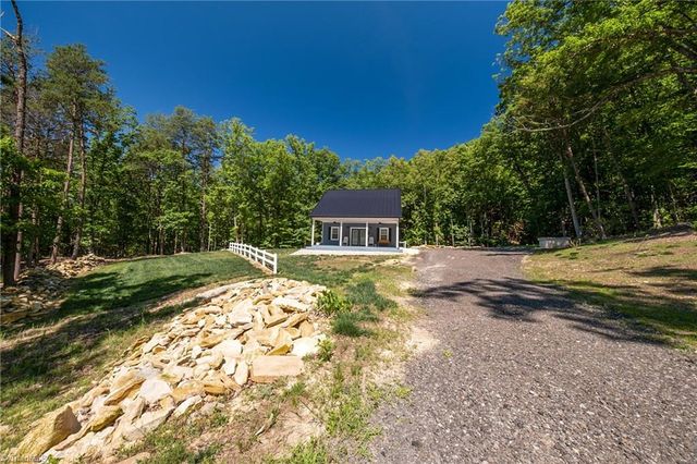 1325 Doyle Cromer Road, King, NC 27021