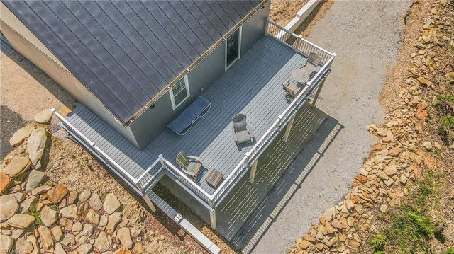 1325 Doyle Cromer Road, King, NC 27021