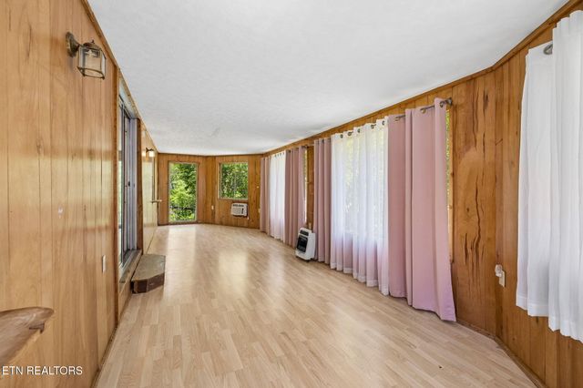 259 Appalachia Dam Rd, Farner, TN 37333