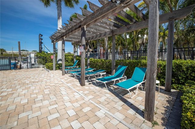 6036 ANCHORAGE WAY S, St Petersburg, FL 33712