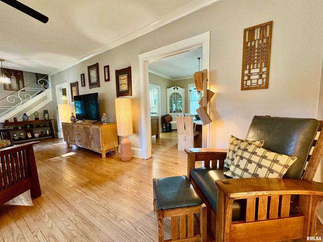 8 DUNCAN Place, Jacksonville, IL 62650