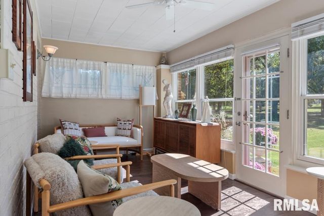 8 DUNCAN Place, Jacksonville, IL 62650