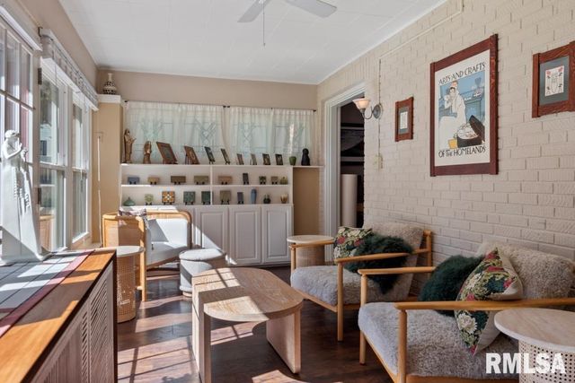 8 DUNCAN Place, Jacksonville, IL 62650