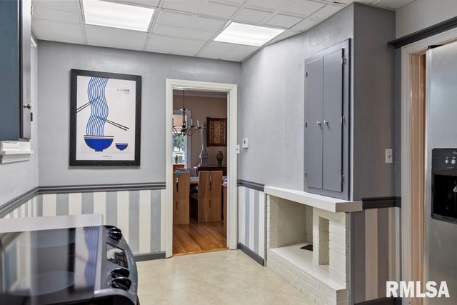 8 DUNCAN Place, Jacksonville, IL 62650