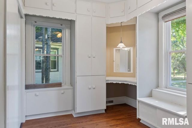 8 DUNCAN Place, Jacksonville, IL 62650