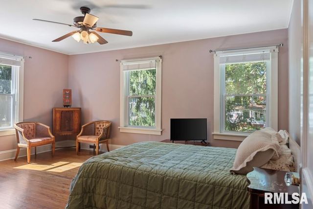 8 DUNCAN Place, Jacksonville, IL 62650