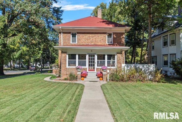 8 DUNCAN Place, Jacksonville, IL 62650