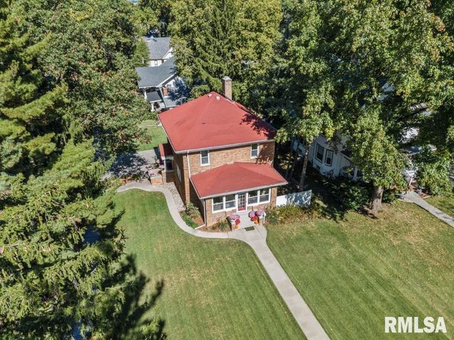 8 DUNCAN Place, Jacksonville, IL 62650