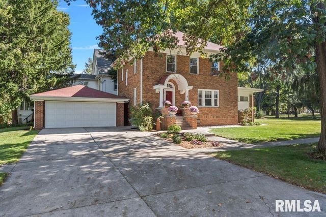 8 DUNCAN Place, Jacksonville, IL 62650