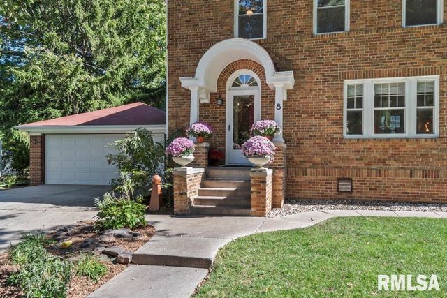 8 DUNCAN Place, Jacksonville, IL 62650