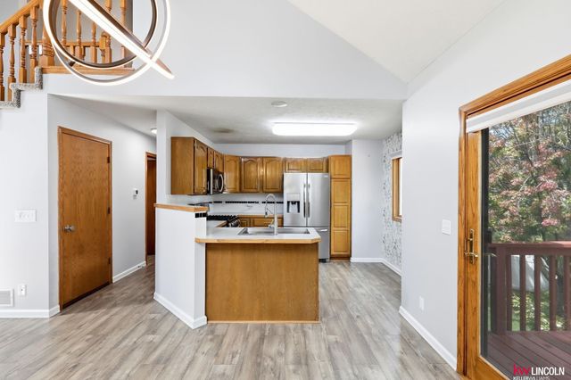 5310 Madalyn Road, Lincoln, NE 68516