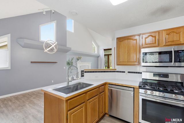 5310 Madalyn Road, Lincoln, NE 68516