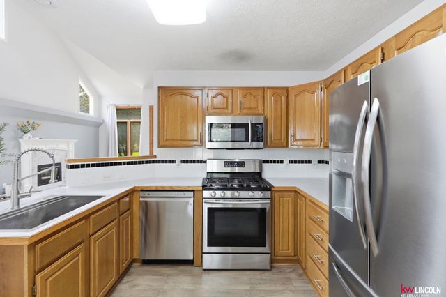5310 Madalyn Road, Lincoln, NE 68516