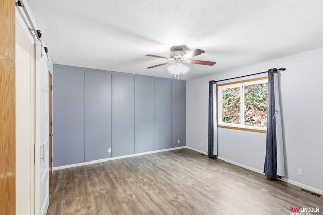 5310 Madalyn Road, Lincoln, NE 68516