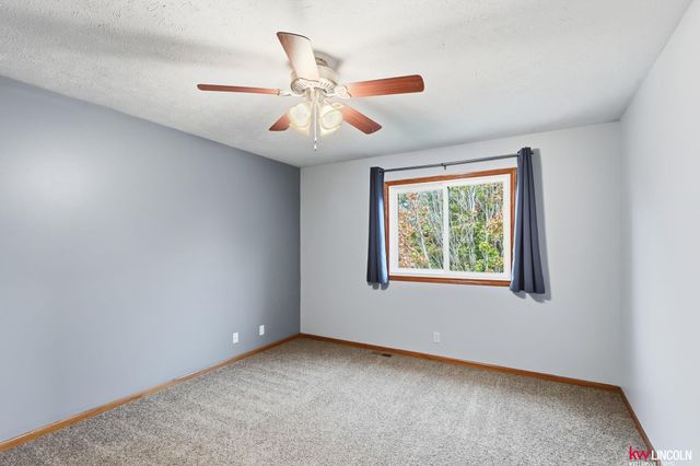 5310 Madalyn Road, Lincoln, NE 68516