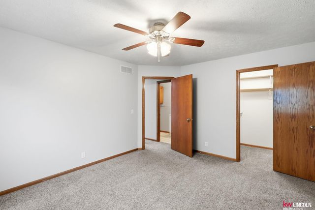 5310 Madalyn Road, Lincoln, NE 68516