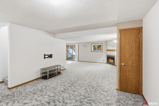 5310 Madalyn Road, Lincoln, NE 68516