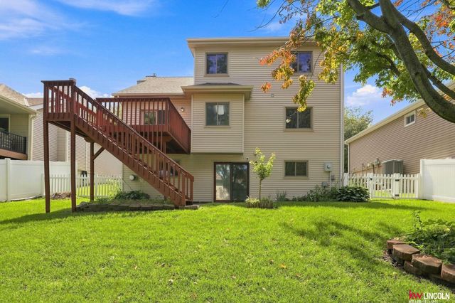 5310 Madalyn Road, Lincoln, NE 68516