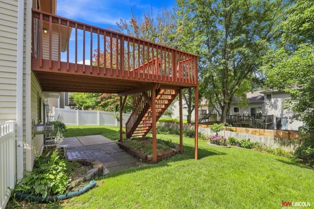 5310 Madalyn Road, Lincoln, NE 68516