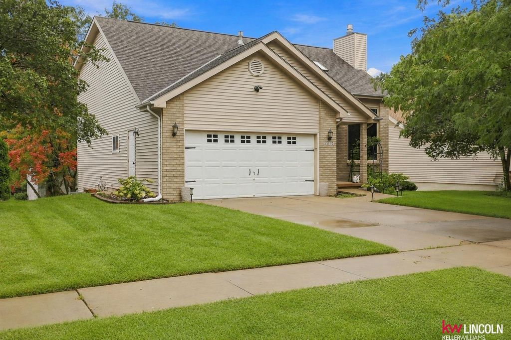 5310 Madalyn Road, Lincoln, NE 68516