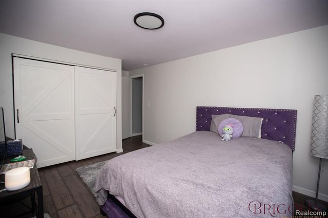 37816 Charter Oaks Boulevard, Clinton Township, MI 48036