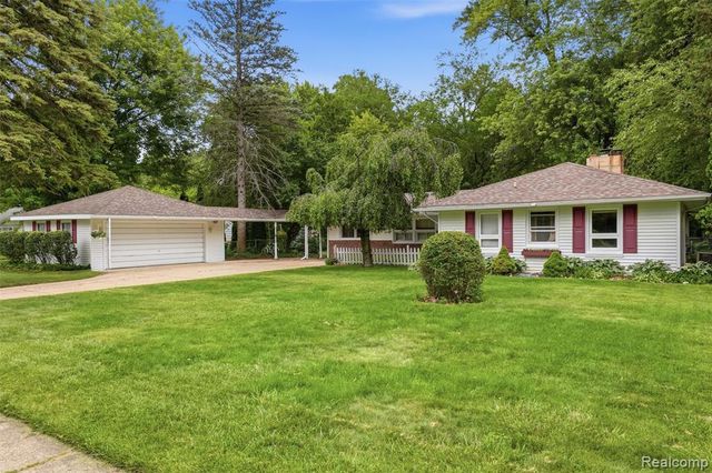 32425 Cloverdale Avenue, Farmington, MI 48336