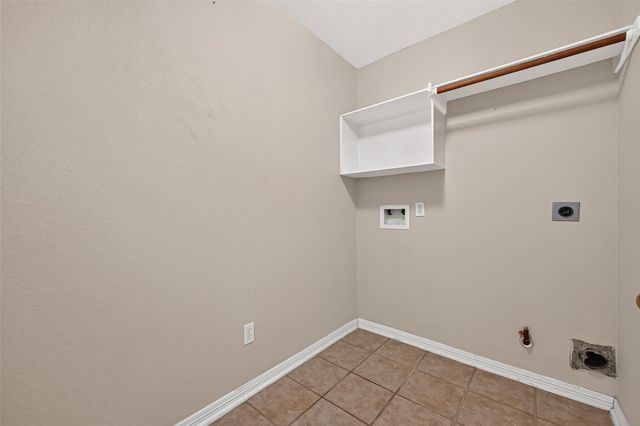 2726 Martinec Drive, Pearland, TX 77584