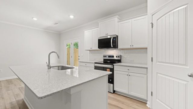 4211 Merlin Pass, Gainesville, GA 30506
