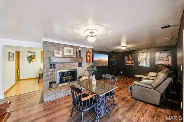 3589 State Route 110, De Soto, MO 63020