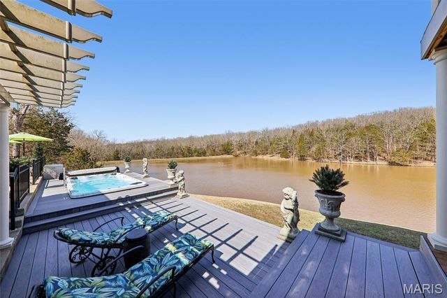 3589 State Route 110, De Soto, MO 63020