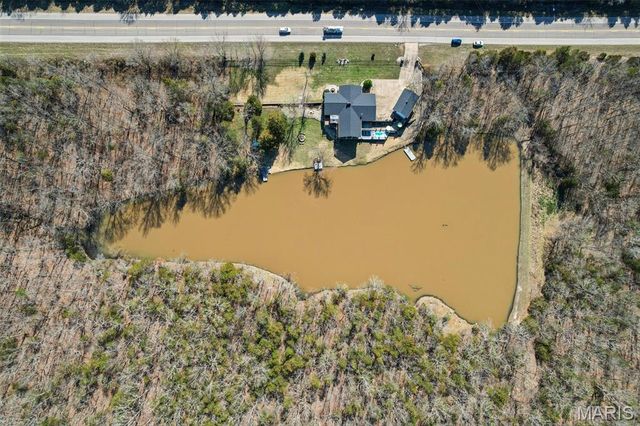 3589 State Route 110, De Soto, MO 63020