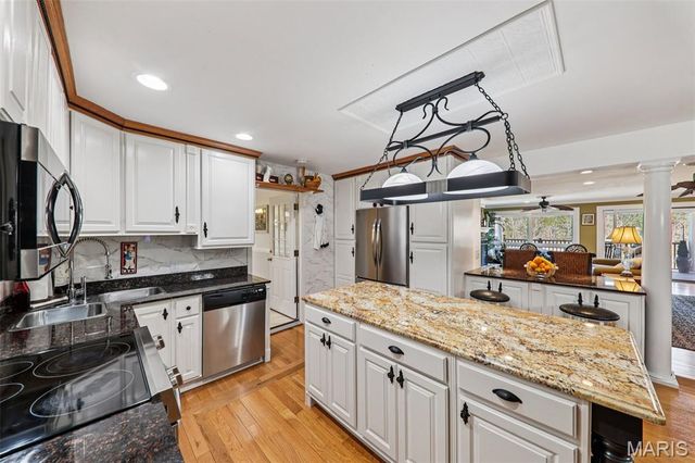 3589 State Route 110, De Soto, MO 63020