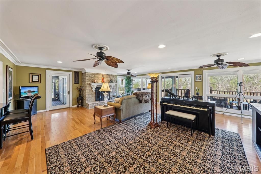 Image 26 of property listing at 3589 State Route 110, De Soto, MO 63020