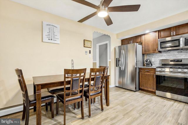 609 E OAK ST, Norristown, PA 19401