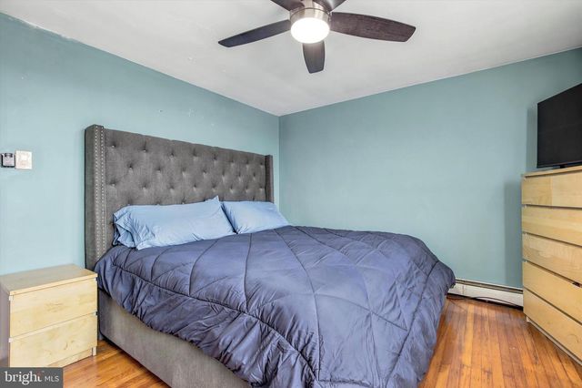 609 E OAK ST, Norristown, PA 19401