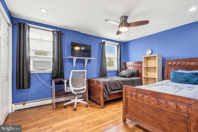 609 E OAK ST, Norristown, PA 19401