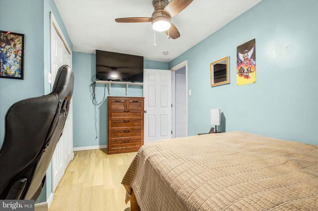 609 E OAK ST, Norristown, PA 19401