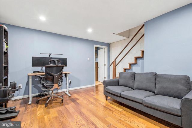 609 E OAK ST, Norristown, PA 19401