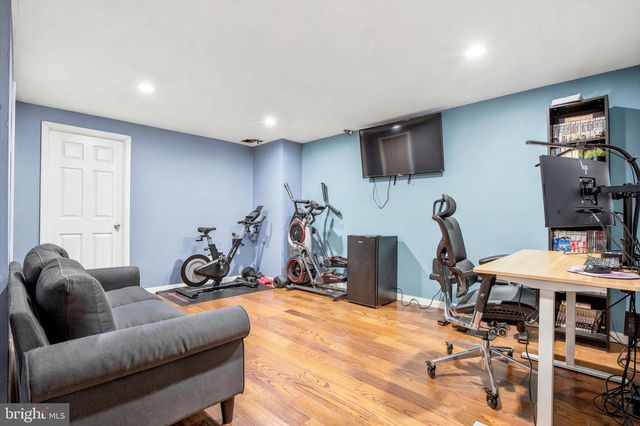 609 E OAK ST, Norristown, PA 19401
