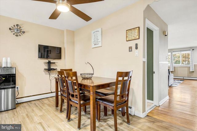609 E OAK ST, Norristown, PA 19401