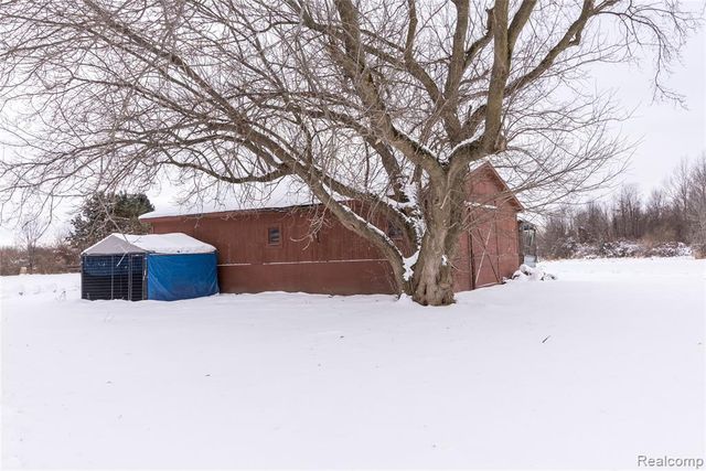 5383 N Henderson Road, Update, MI 48423