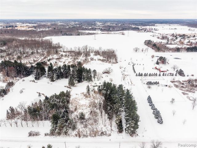 5383 N Henderson Road, Update, MI 48423