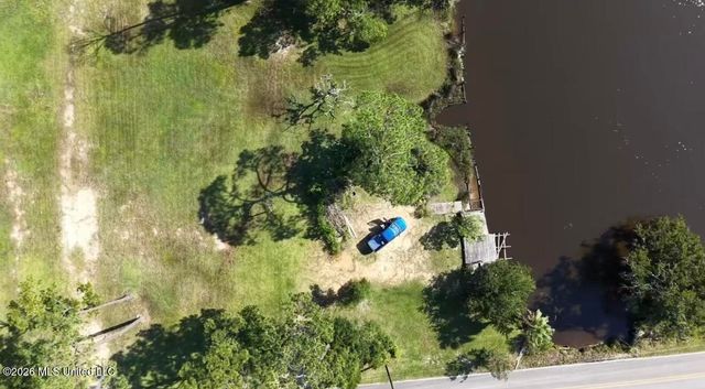 5629 Shore Drive, Ocean Springs, MS 39564