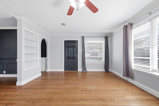 9403 Thornberry Lane, Dallas, TX 75220