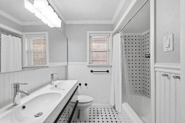 9403 Thornberry Lane, Dallas, TX 75220