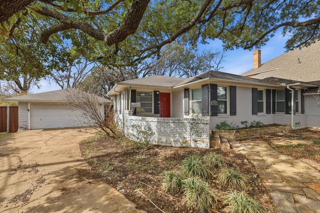 9403 Thornberry Lane, Dallas, TX 75220