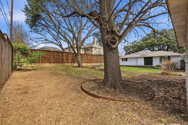 9403 Thornberry Lane, Dallas, TX 75220